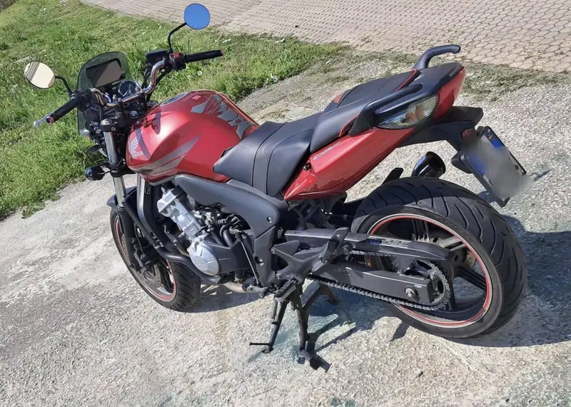 Honda CBF 600 N (2005- 11) (3)