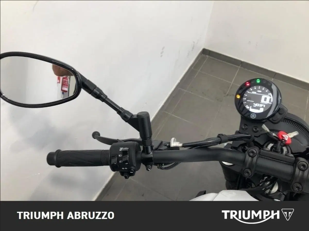 Yamaha XSR 700 (2022 - 26) (2)
