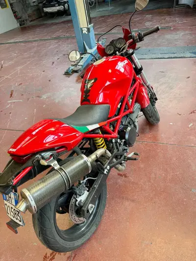 Ducati Monster 695 (2006 - 08) usata