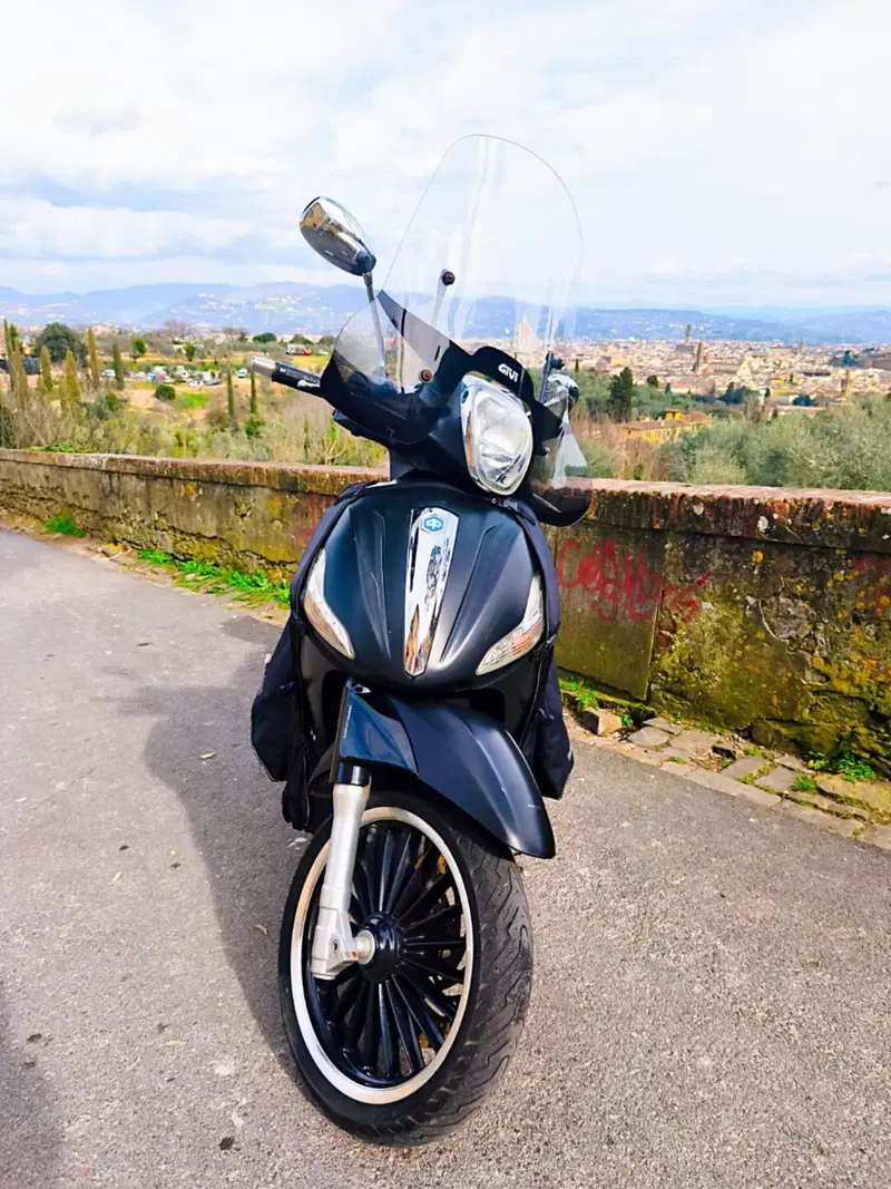 Piaggio Beverly 300 i.e. Police ABS-ASR (2017 - 20)