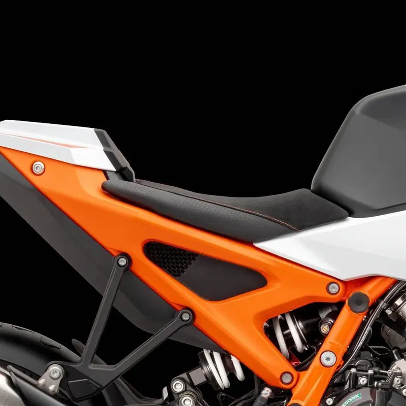 KTM 990 Duke R (2026) (16)