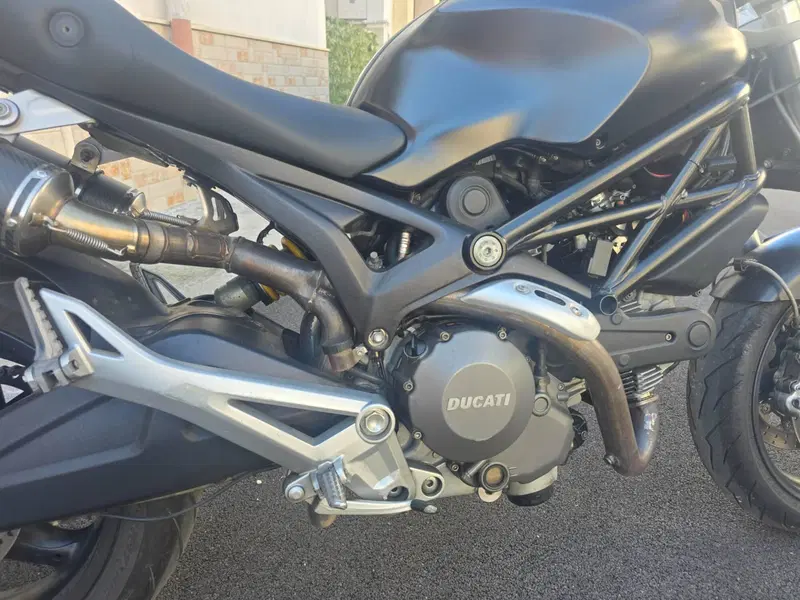 Ducati Monster 696 Plus (2007 - 14) (3)