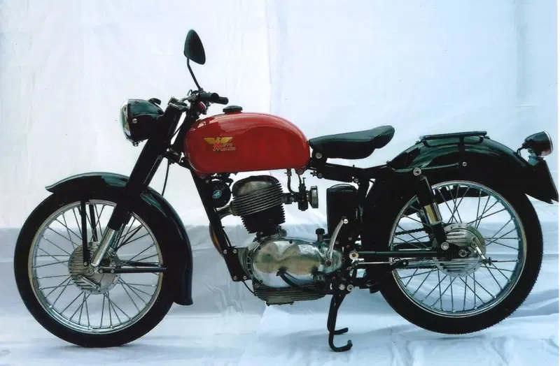 Moto Morini 175 Turismo 1ª Serie  (2)