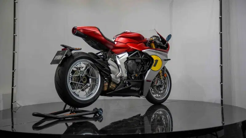 MV Agusta Superveloce 800 Ago (2021 - 23) (7)