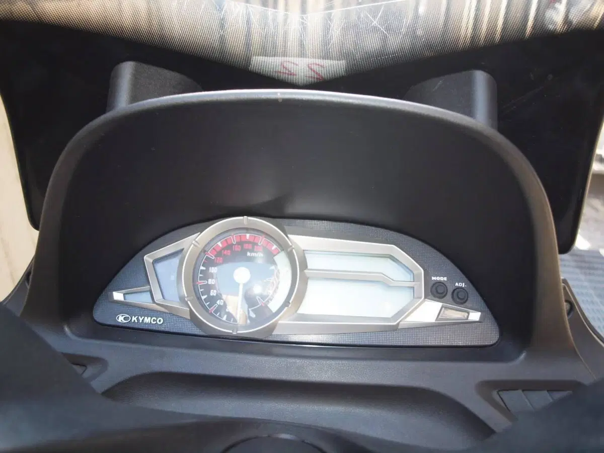 Kymco Xciting 400i ABS (2012 - 17) (5)