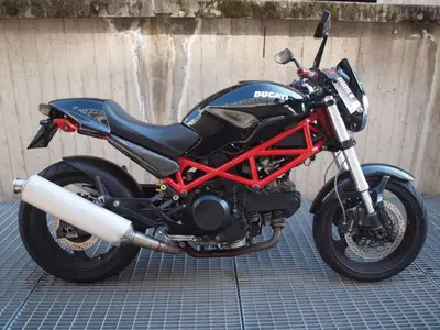 Ducati Monster 695 (2006 - 08) usata