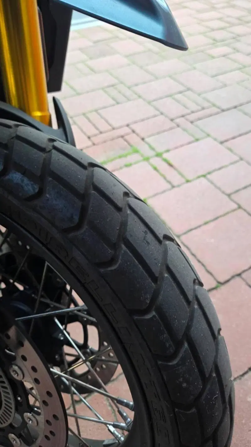 Moto Morini SEIEMMEZZO SCR (2022 - 26) (9)