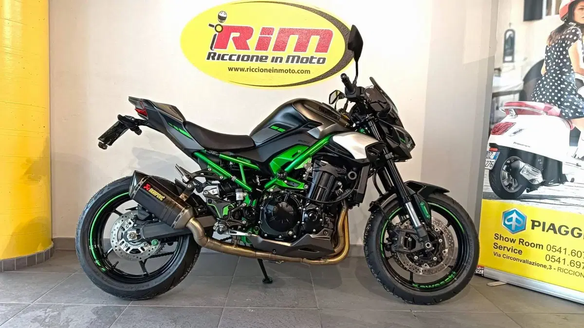 Kawasaki Z 900 (2025 - 26) (2)