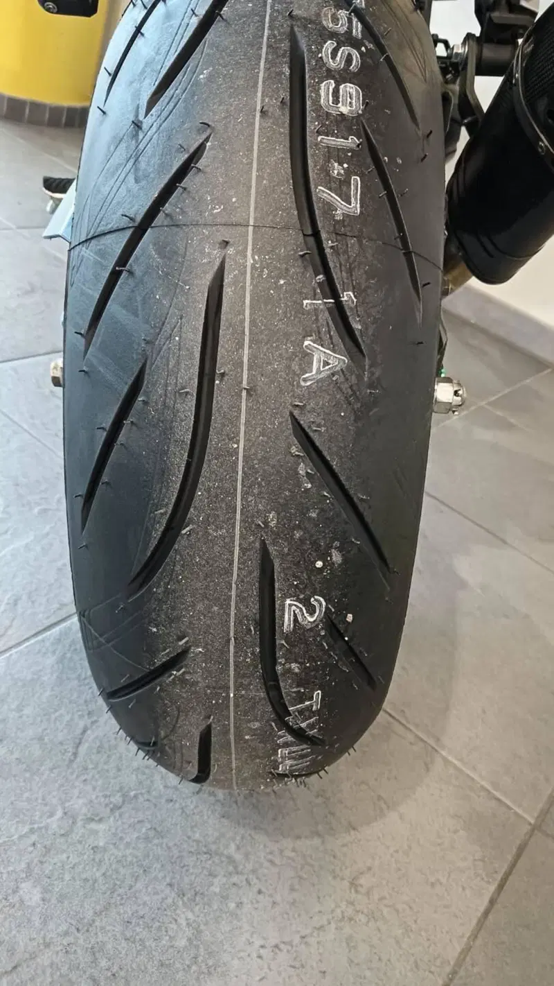 Kawasaki Z 900 Performance (2025 - 26) (12)