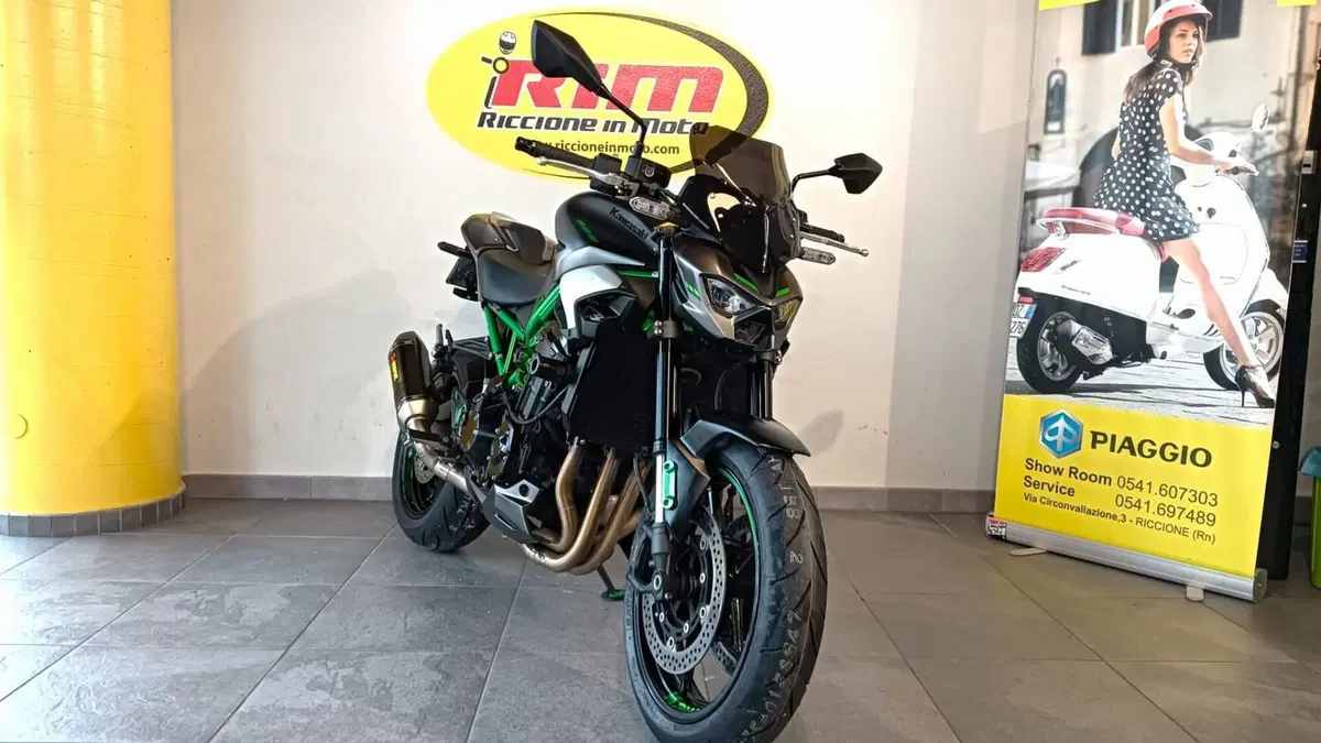 Kawasaki Z 900 (2025 - 26) (3)