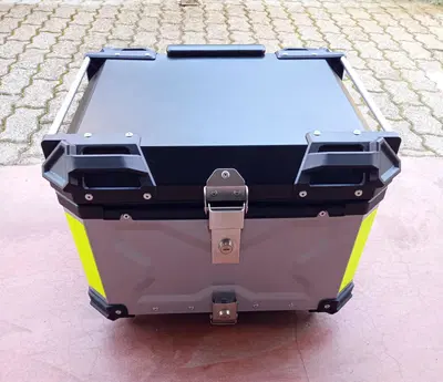 Bauletto in alluminio 55 L Wwertyy