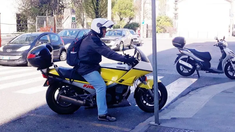 Yamaha FJ1100 (3)