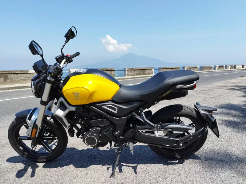 Voge Trofeo 350AC (2022 - 26) (3)