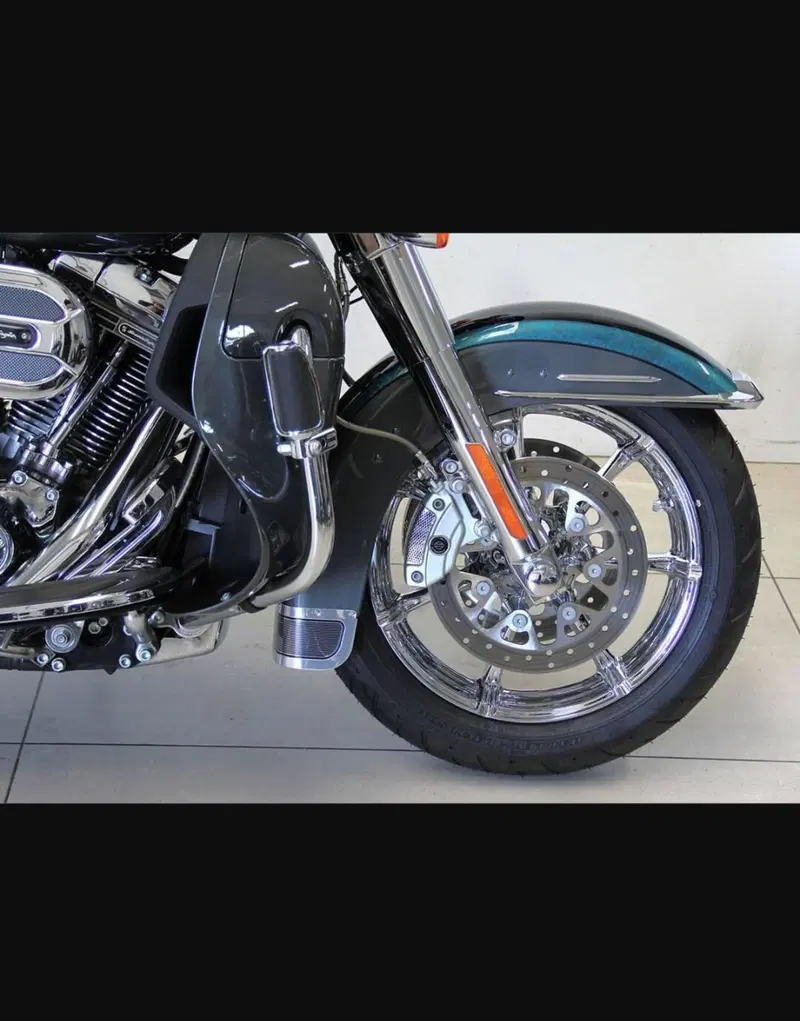 Harley-Davidson 1800 Ultra Limited (2014 - 16) (4)