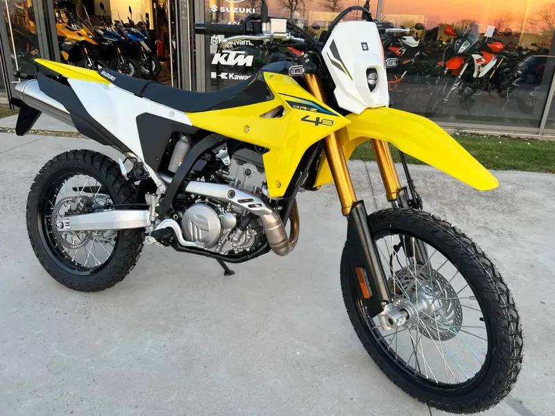 Suzuki DR-Z4S (2025 - 26) (3)