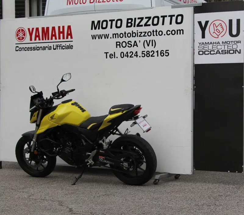 Honda CB 750 Hornet (2023 - 24) (4)
