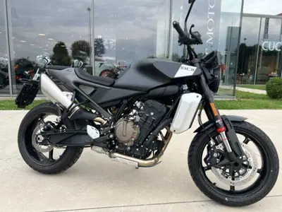 Husqvarna Svartpilen 801 (2024 - 26) nuova