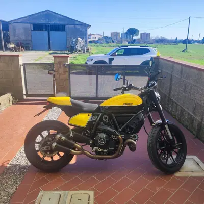 Ducati Scrambler 800 Full Throttle (2017 - 21) usata