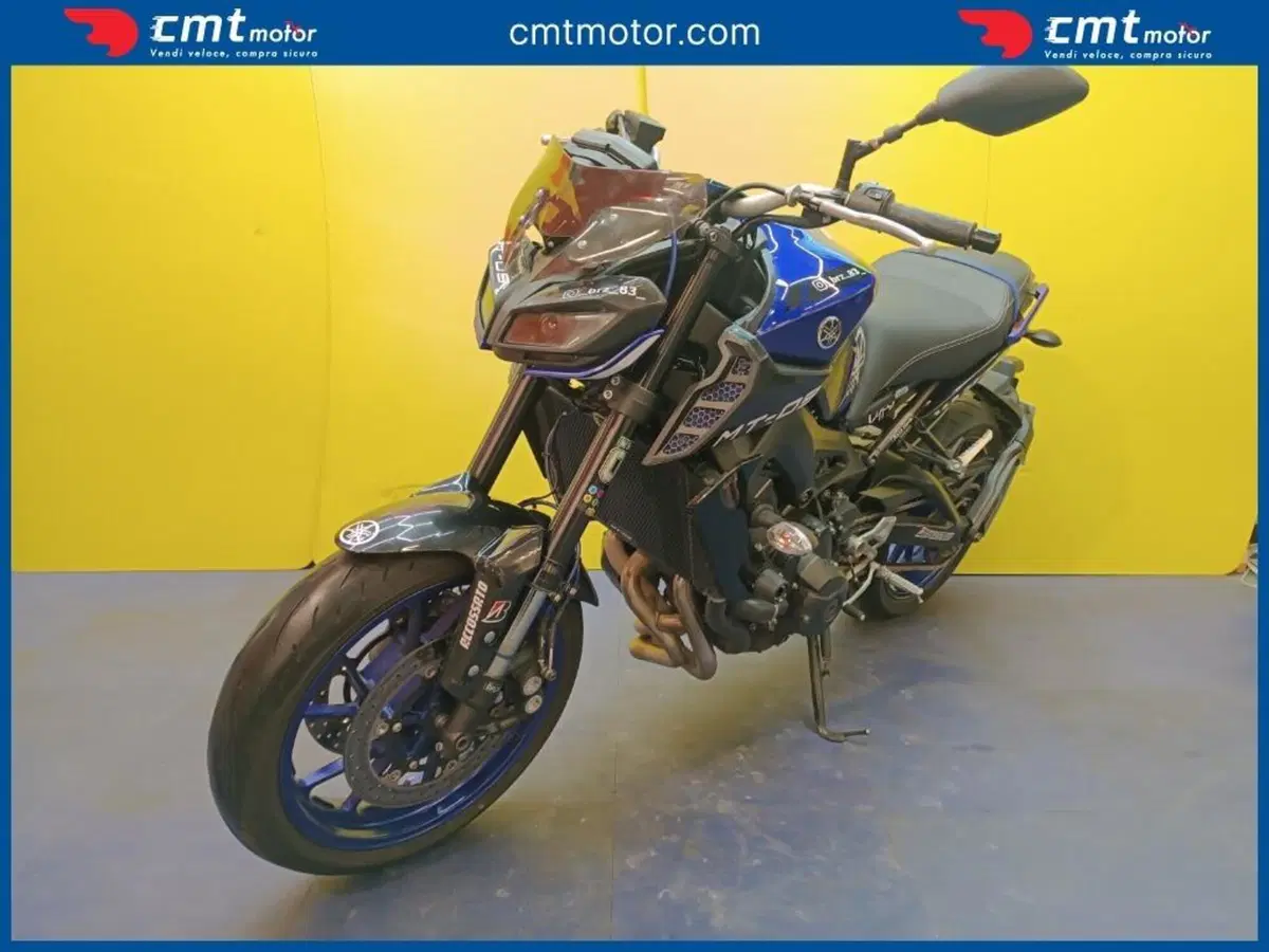 Yamaha MT-09 (2017 - 20) (2)