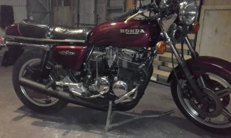 Honda 750 four super sport