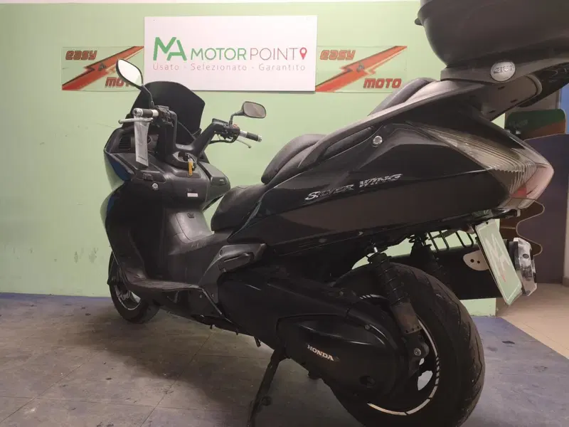 Honda Silver Wing 400 (2006 - 09) (3)