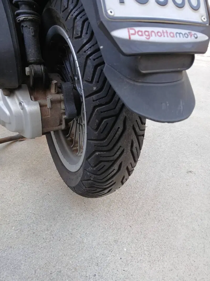 Piaggio Beverly 300 i.e. (2010 - 16) (7)