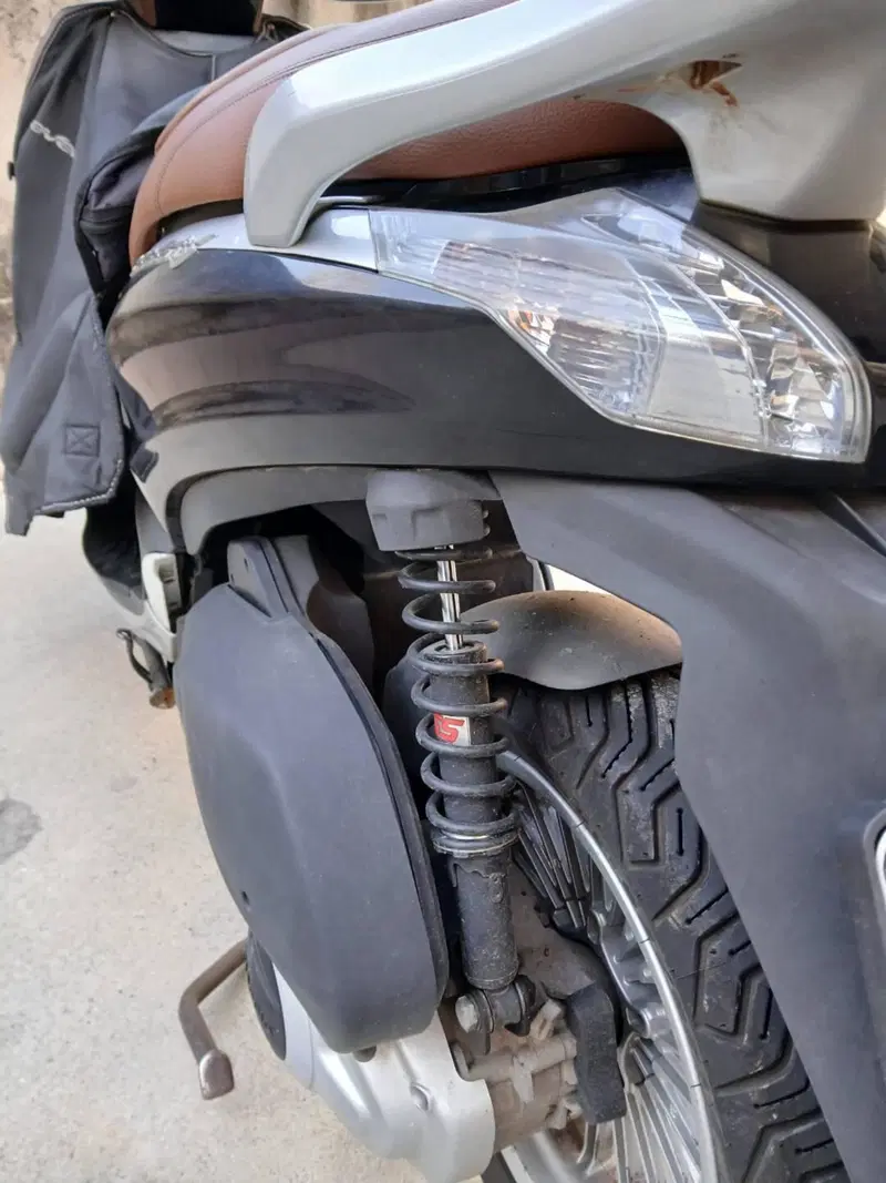 Piaggio Beverly 300 i.e. (2010 - 16) (9)