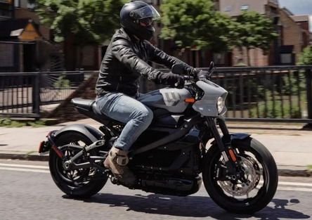 LiveWire dimezza il prezzo della One! Primi effetti della nuova Honda WN7?