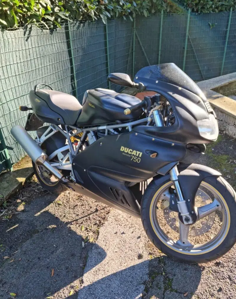 Ducati SuperSport 750 HF I.E.(1999 - 02) (2)