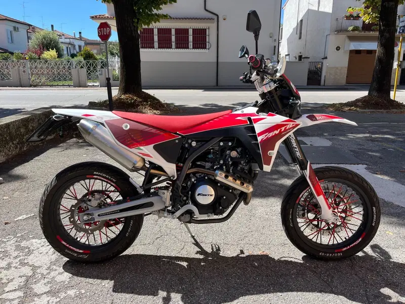 Fantic Motor XMF 125 Motard Performance 4T (2023 - 24)