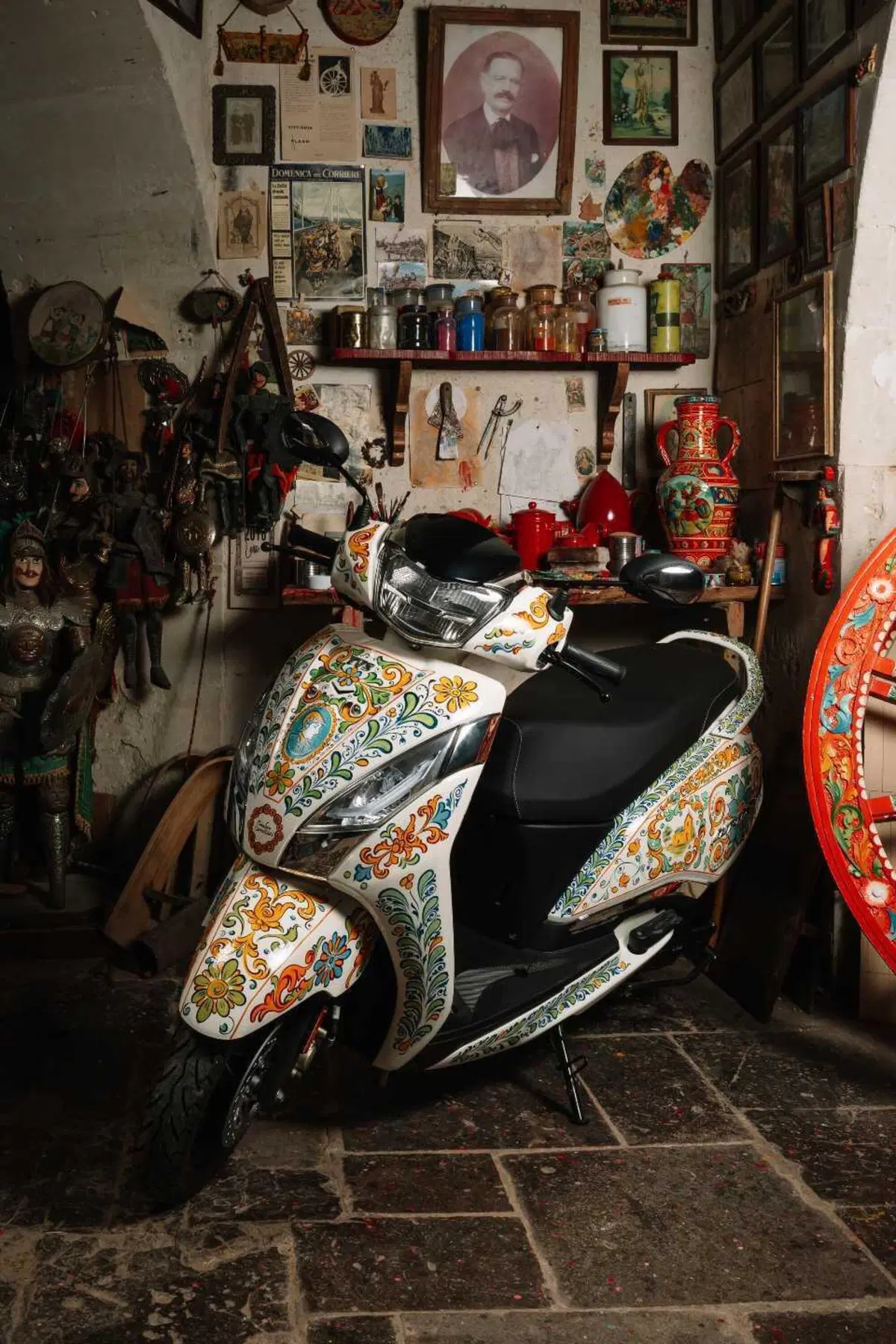 TVS Motor e Cinabro Carrettieri trasformano lo scooter Jupiter 125 in un capolavoro siciliano (4)