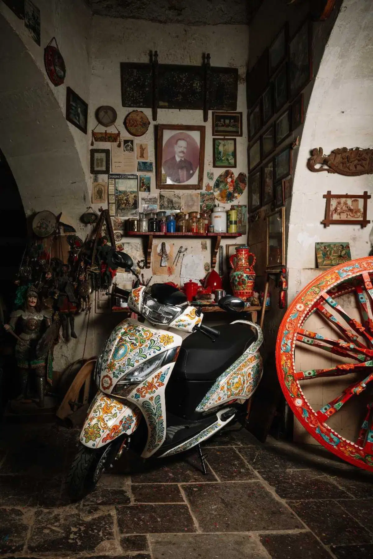 TVS Motor e Cinabro Carrettieri trasformano lo scooter Jupiter 125 in un capolavoro siciliano (12)