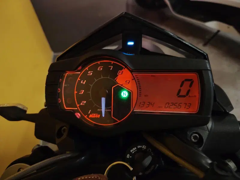 KTM 690 Duke R (2010 - 15) (5)