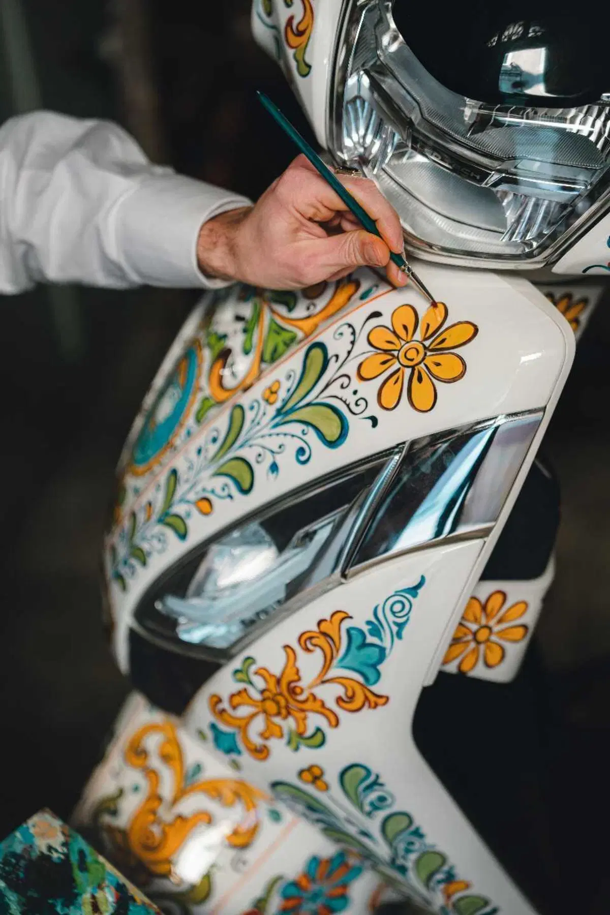TVS Motor e Cinabro Carrettieri trasformano lo scooter Jupiter 125 in un capolavoro siciliano (56)