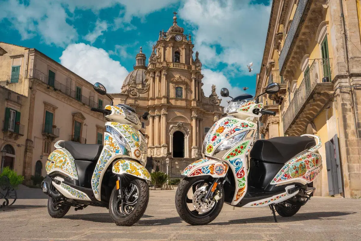 TVS Motor e Cinabro Carrettieri trasformano lo scooter Jupiter 125 in un capolavoro siciliano (58)