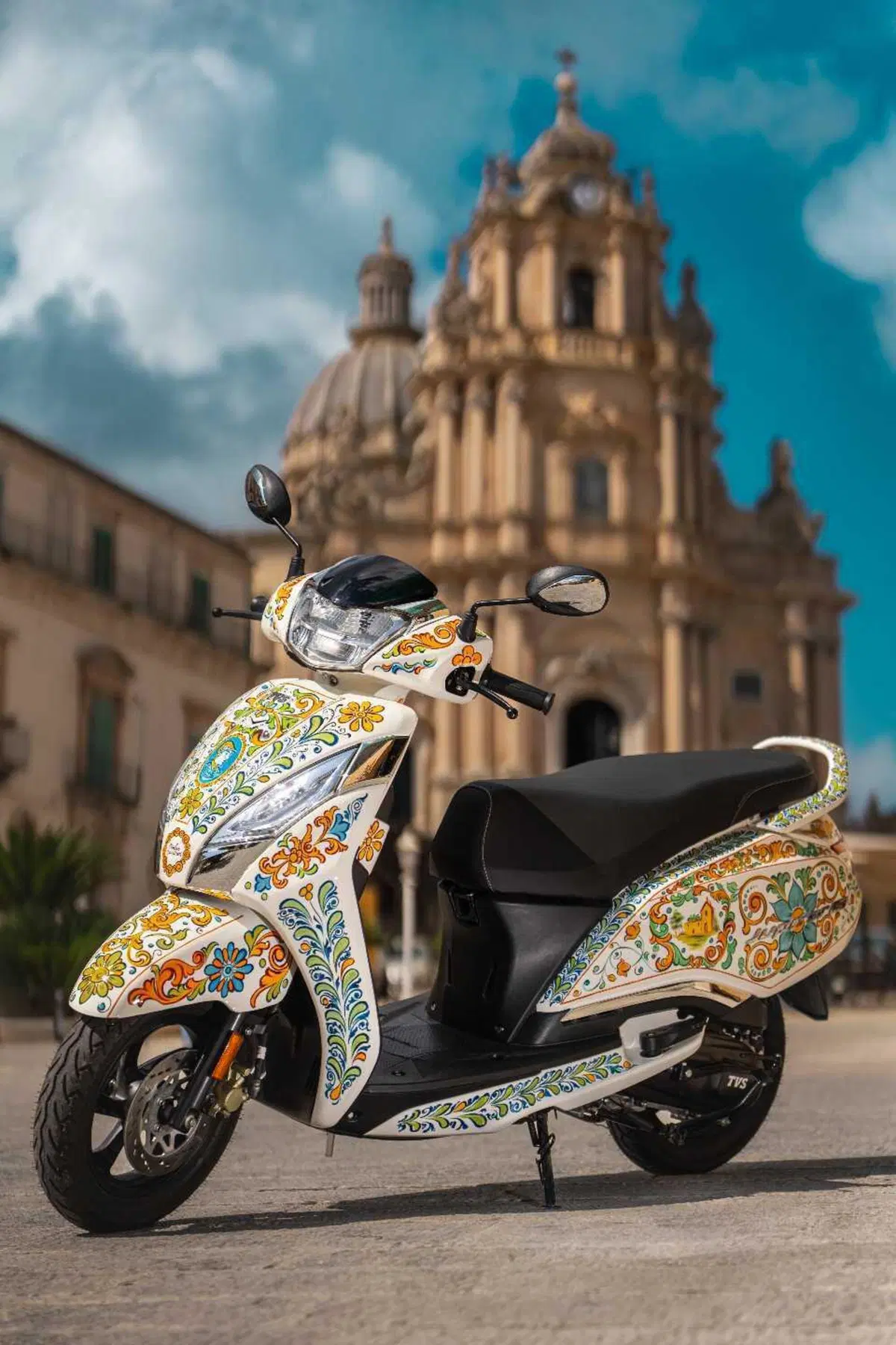 TVS Motor e Cinabro Carrettieri trasformano lo scooter Jupiter 125 in un capolavoro siciliano (59)