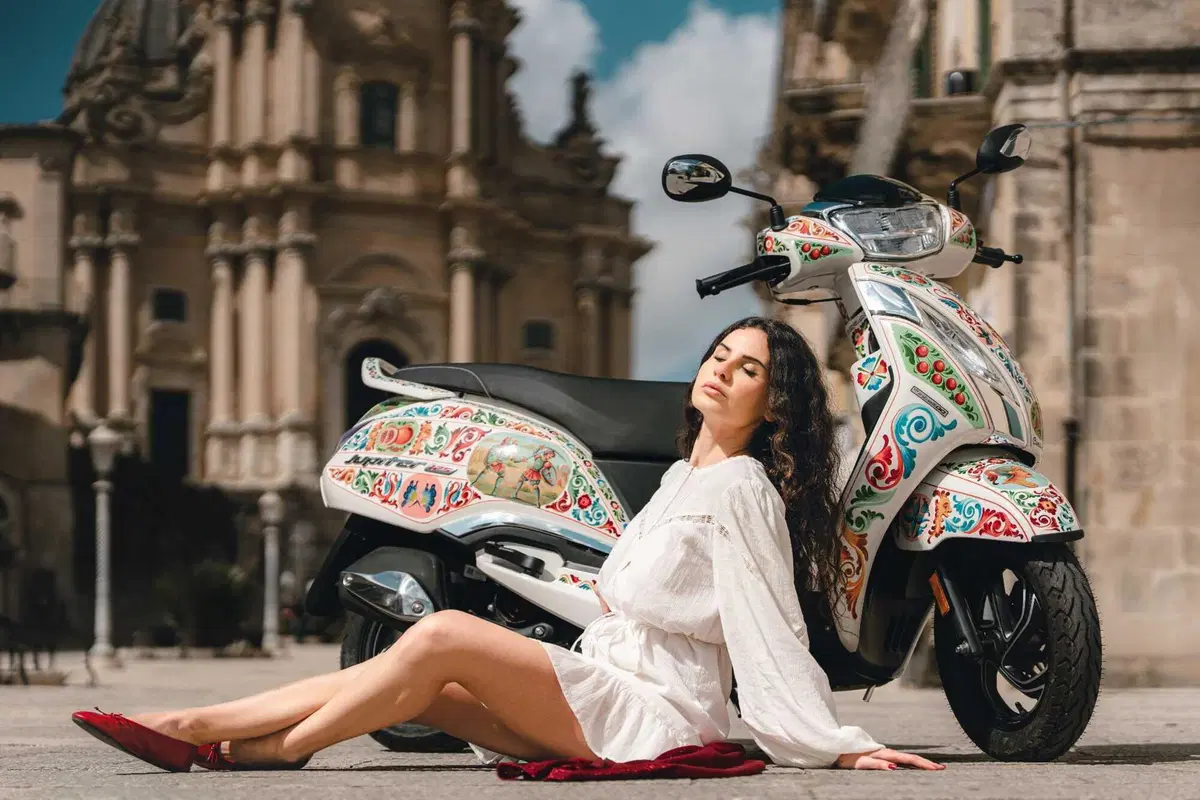 TVS Motor e Cinabro Carrettieri trasformano lo scooter Jupiter 125 in un capolavoro siciliano (64)