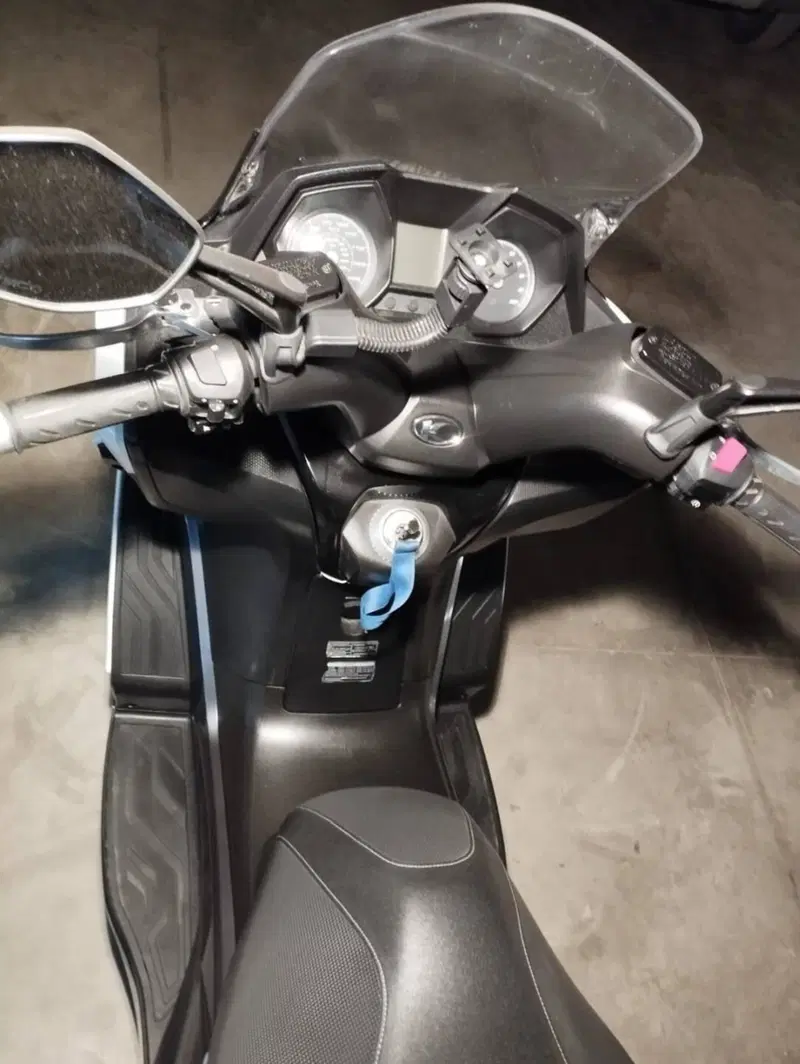 Kymco Downtown 350i ABS (2015 - 17) (3)