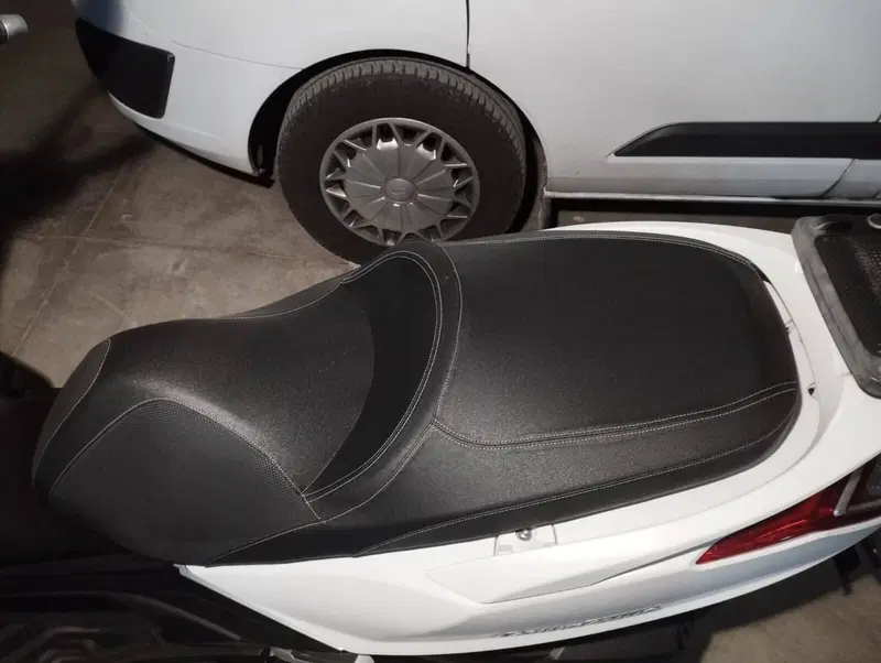 Kymco Downtown 350i ABS (2015 - 17) (6)
