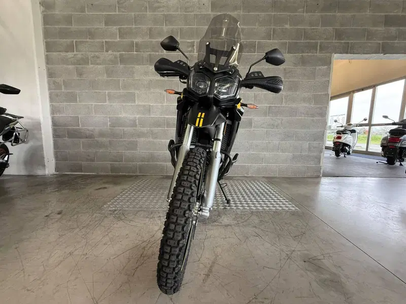 Voge Valico 300 Rally (2022 - 26) (5)