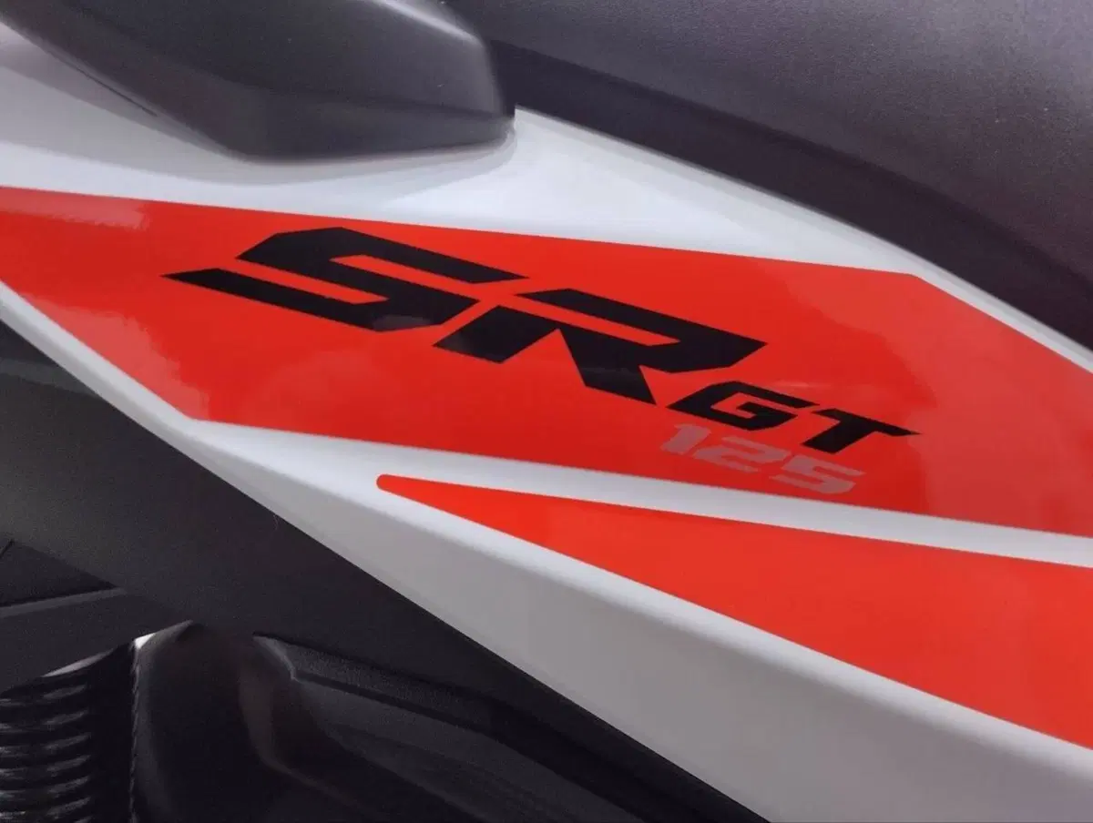 Aprilia SR GT 125 Sport (2025 - 26) (5)