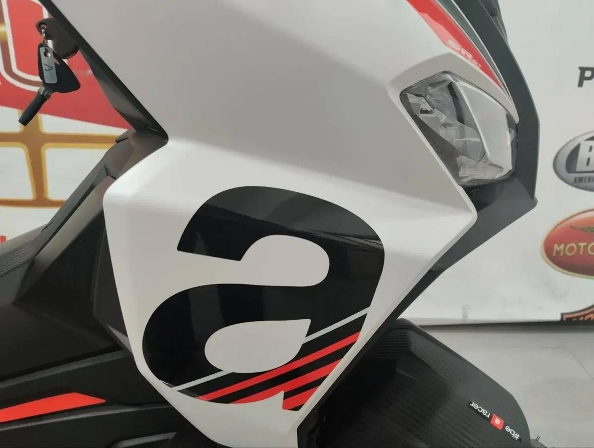 Aprilia SR GT 125 Sport (2025 - 26) (6)