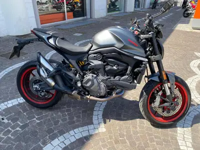 Ducati Monster 937 (2021 - 25) usata
