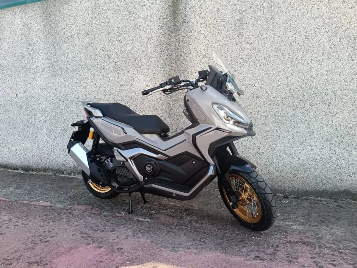 Keeway Motor XDV 125 EVO PRO (2025 - 26) (2)