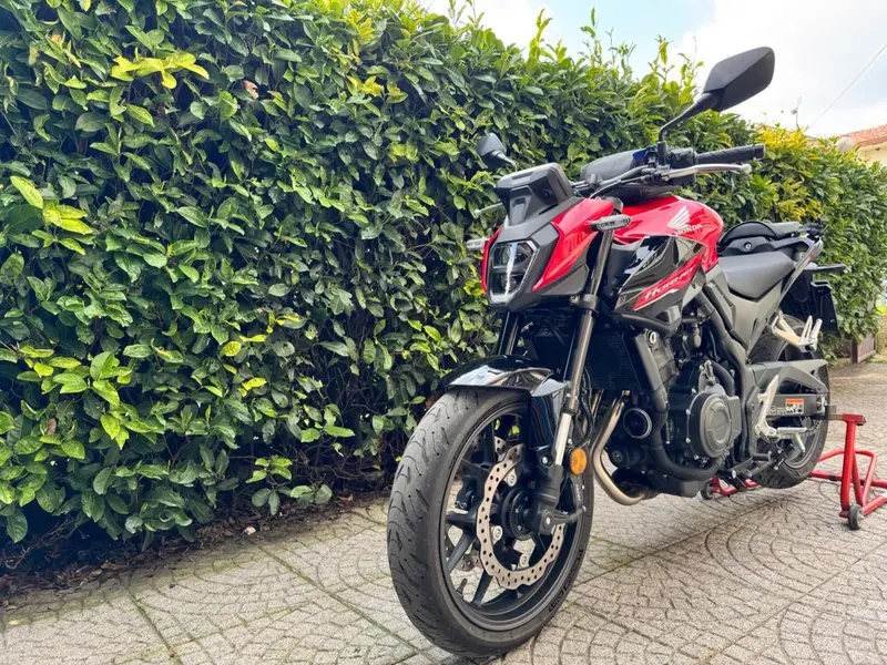 Honda CB 500 Hornet (2024 - 25)