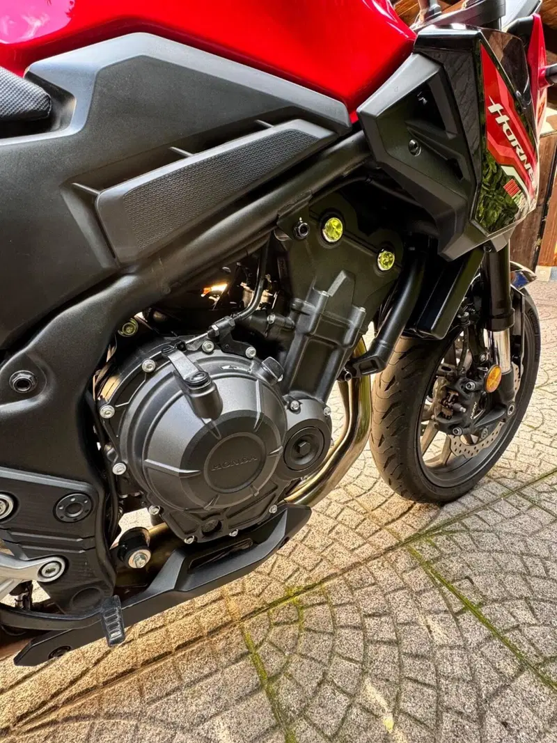 Honda CB 500 Hornet (2024 - 25) (7)