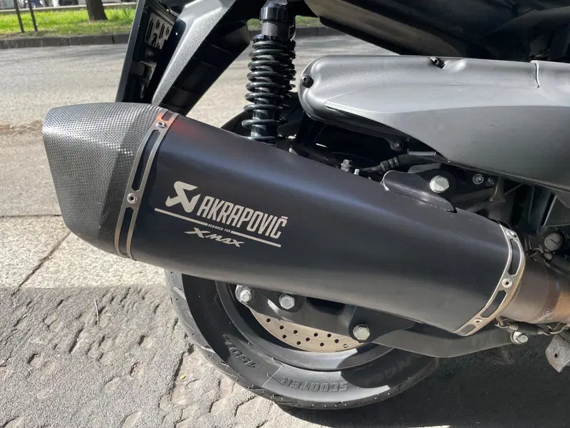Yamaha X-Max 400 Tech Max (2020) (13)