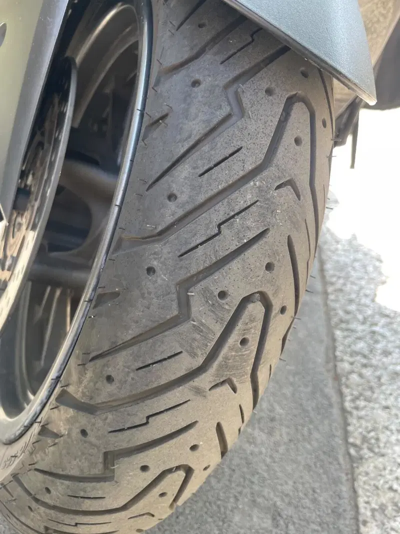 Yamaha X-Max 400 Tech Max (2020) (14)