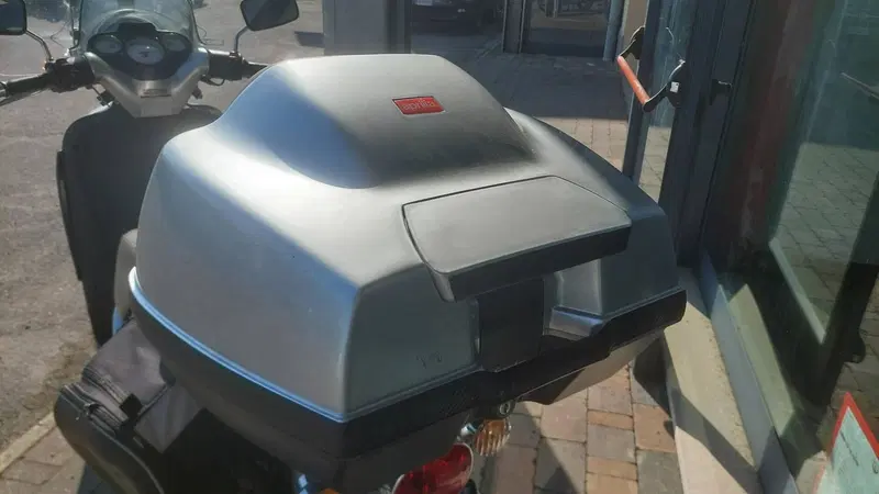 Aprilia Scarabeo 200 (2001 - 04) (6)