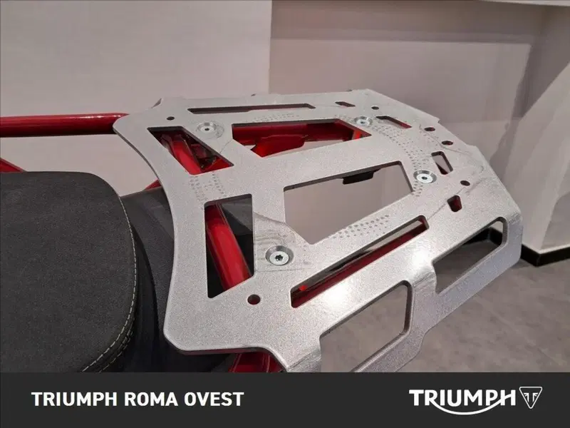 Moto Guzzi V85 TT Evocative Graphics (2019 - 20) (14)